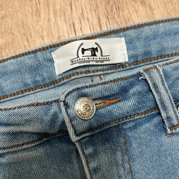 MONKEY RIDE JEANS | Light Wash Jeans - Picture 2 of 3